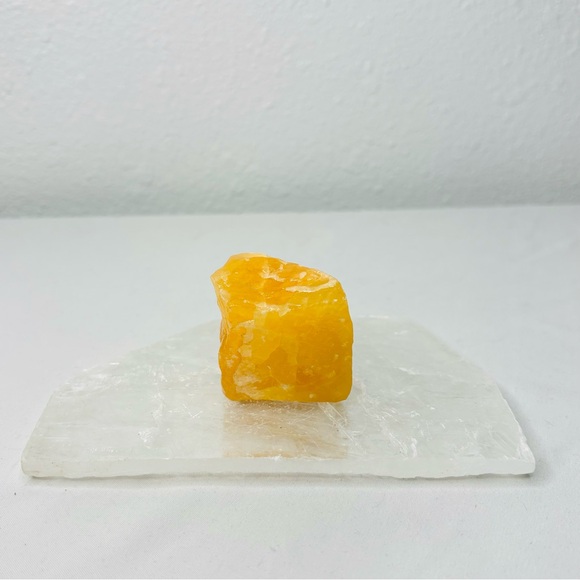 Yellow Calcite Crystal - Picture 2 of 4